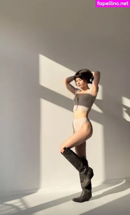 Leleberlin OnlyFans Thumbnail #q7aAmdPkQ5