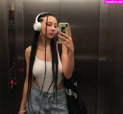Leliloo OnlyFans Thumbnail #2J6PvMaiLn