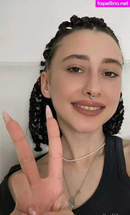 Leliloo OnlyFans Thumbnail #albzKrEASQ