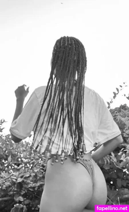 Lelle OnlyFans Thumbnail #xs6HyFfGXf