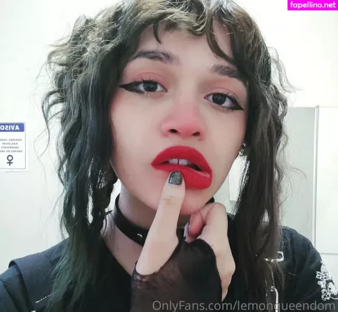 Lemonqueendom OnlyFans Thumbnail #wiys9nviXO