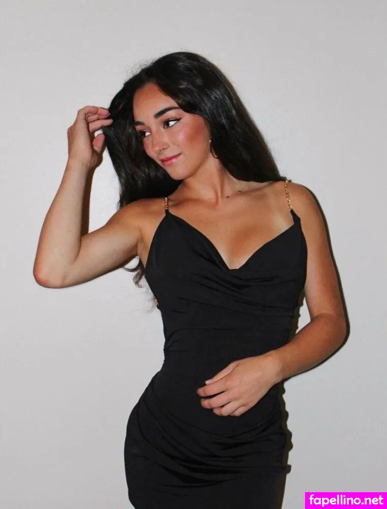 Lena Arenas Nude Leaked OnlyFans Photo #23jL027lXs