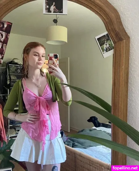 Lena Blauer Haken OnlyFans Thumbnail #386pmmjTB6