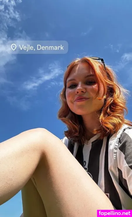 Lena Blauer Haken OnlyFans Thumbnail #7fNobkhSC2