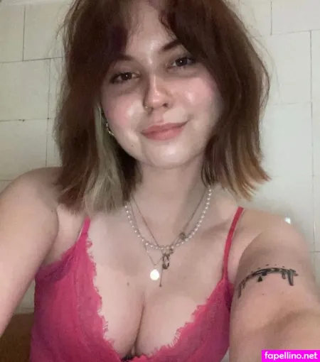 Lena Blauer Haken OnlyFans Thumbnail #8UfFnfMf77