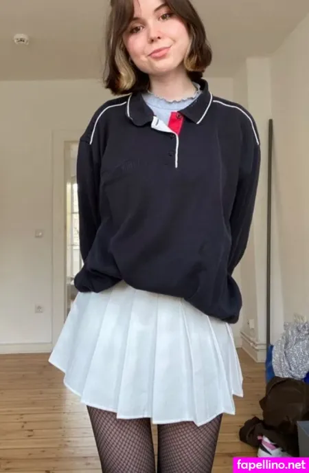 Lena Blauer Haken OnlyFans Thumbnail #cgL1WA2gxy
