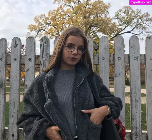 Lena Gross OnlyFans Thumbnail #2UTJbJcEcQ