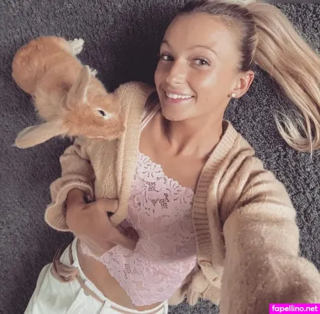 Lena Hirschberg OnlyFans Thumbnail #49dBebdvln