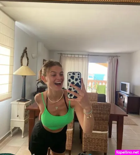 Lena Hummel OnlyFans Thumbnail #HkyQ8v2pO4