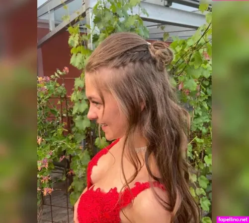 Lena Hummel OnlyFans Thumbnail #hPiLEetNbk