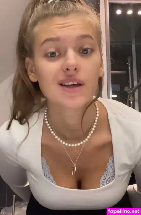 Lena Hummel OnlyFans Thumbnail #kdKf0DhqrI