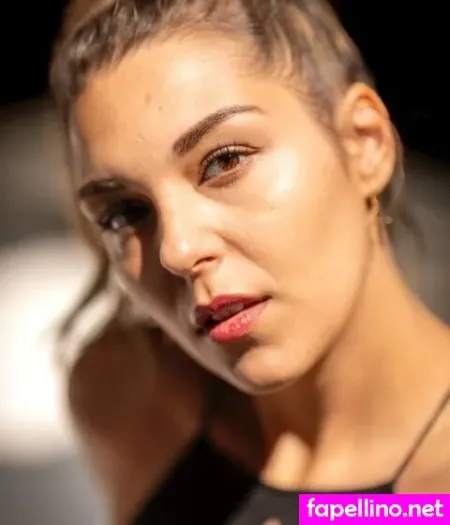 Lena Islazy OnlyFans Thumbnail #FF3p9nSDE2