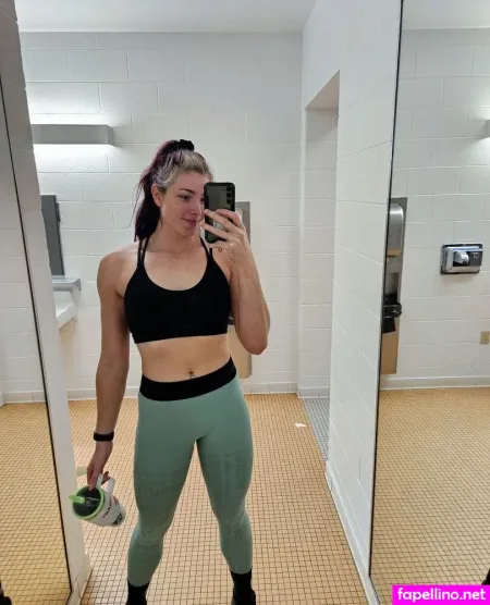 Lena Kross OnlyFans Thumbnail #xCnN0OZlf7