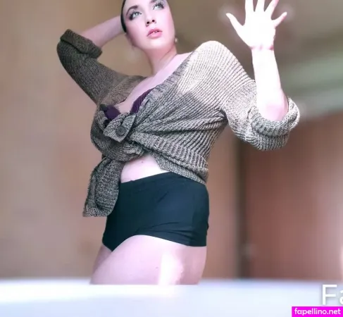 Lena Leyman OnlyFans Thumbnail #H636I6Y5RH