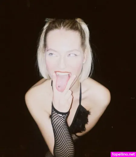 Lena Lischewski OnlyFans Thumbnail #TBB7UYUUz8
