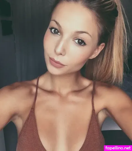 Lena Meckel OnlyFans Thumbnail #5oRS6h2VGB