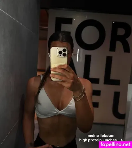 Lena Mks OnlyFans Thumbnail #3cY0o6QRR7