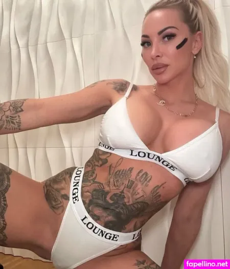 Lena Muellerofficial OnlyFans Thumbnail #5pRniWv2EQ