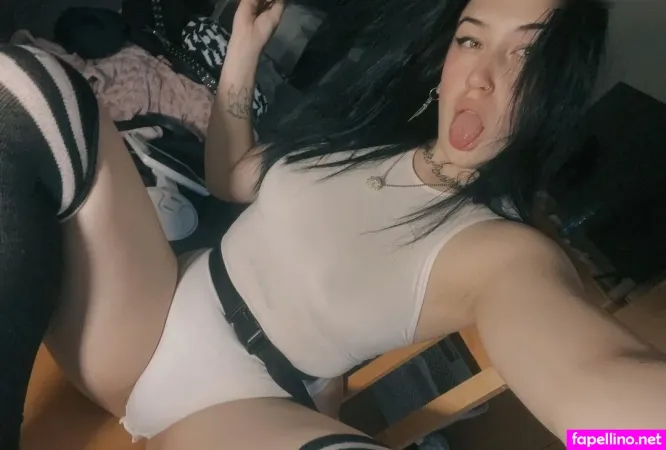 Lena Neubauerova OnlyFans Thumbnail #GYAst7ftEo