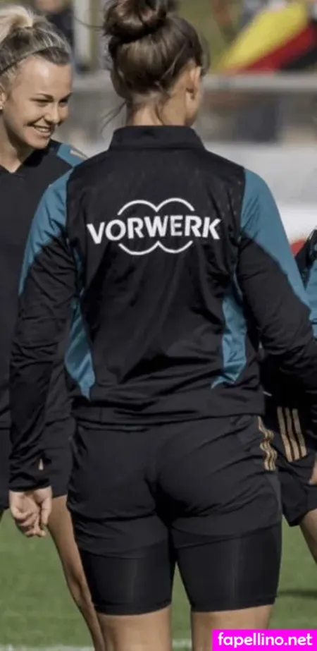 Lena Oberdorf OnlyFans Thumbnail #XxXwwFdlNB