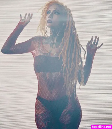 Lena Scissorhands Infected Rain OnlyFans Thumbnail #8OylbY5GxT