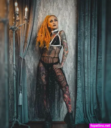 Lena Scissorhands Infected Rain OnlyFans Thumbnail #o0ih5la85k