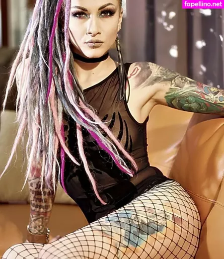 Lena Scissorhands OnlyFans Thumbnail #SGxcuKFGYm