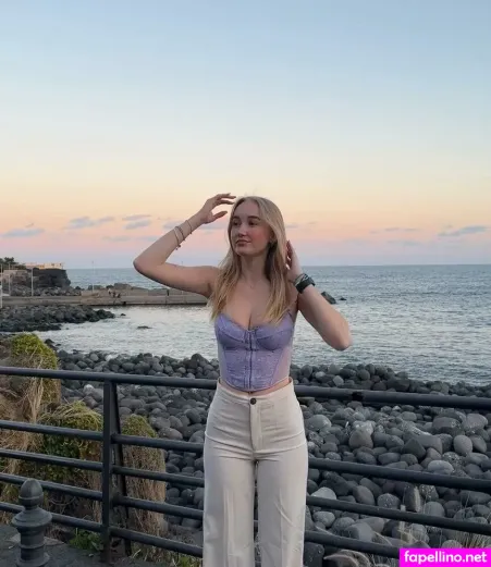 Lenaahdl OnlyFans Thumbnail #mzZqGmEO2c