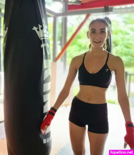 Lenabader26 OnlyFans Thumbnail #A0W4q5QJGf