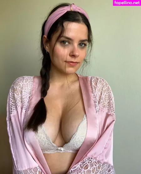 Lenabartos OnlyFans Thumbnail #RcNuGQ7ck7