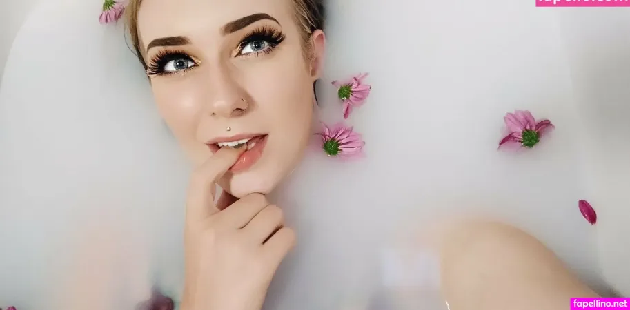 Lenabcarter OnlyFans Thumbnail #AT9Oy1XI49