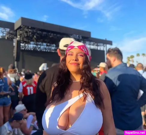 Lenajugs OnlyFans Thumbnail #uOKCHGfdKY