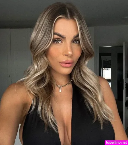 Lenaknk OnlyFans Thumbnail #Q0LqYSrK1a