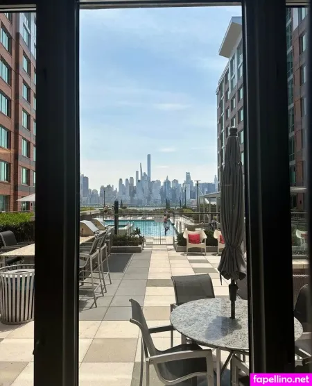 Lenaleighton OnlyFans Thumbnail #XioGe48WW4