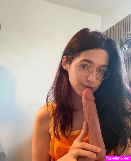 Lenalevvenxo Main Profile Photo