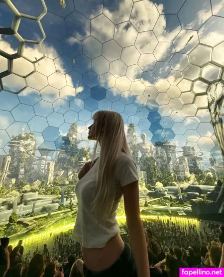 Lenapolanskitv OnlyFans Thumbnail #0YzDzL5bsU