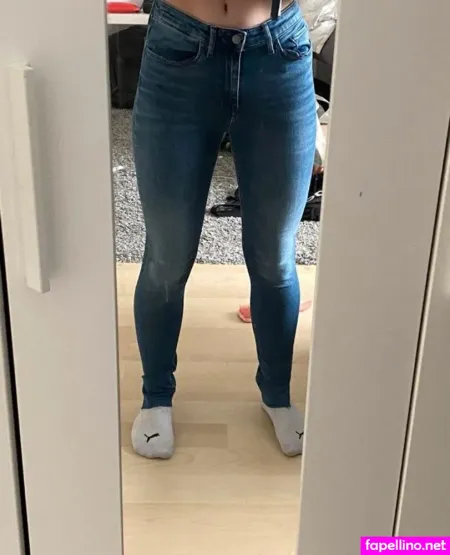 Lenasick OnlyFans Thumbnail #1qxH13Xzk2