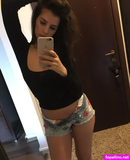 Lenaxmalena OnlyFans Thumbnail #36MwD4jCbn