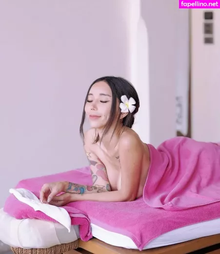 Leng Yein OnlyFans Thumbnail #C2OprcspCe