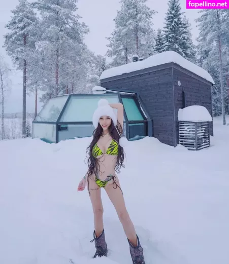 Leng Yein OnlyFans Thumbnail #M8G6UbL8Yi