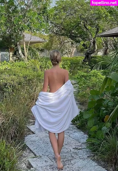 Leni Olumi Klum OnlyFans Thumbnail #GzFEQjt8L1