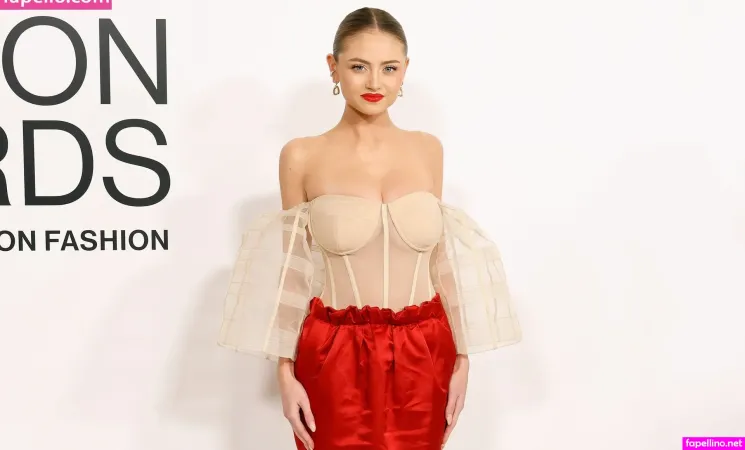 Leniklum OnlyFans Thumbnail #YfCAoAxhIc