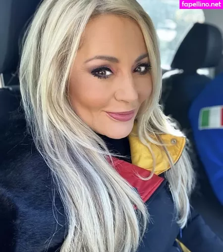 Lenka Dragounov OnlyFans Thumbnail #kbevlutpXL