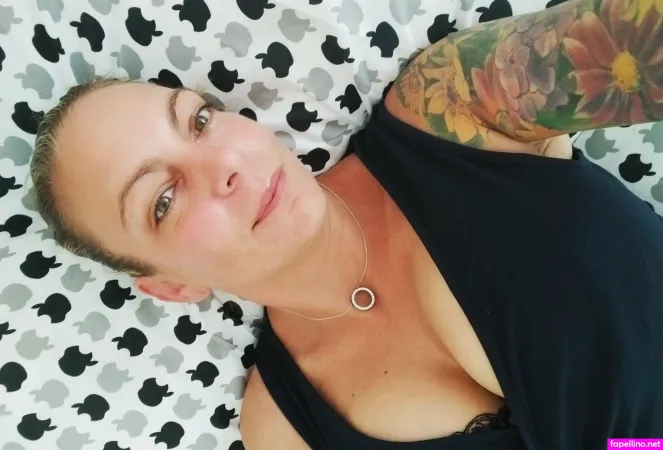 Lenkacris OnlyFans Thumbnail #MmyCht3qxj