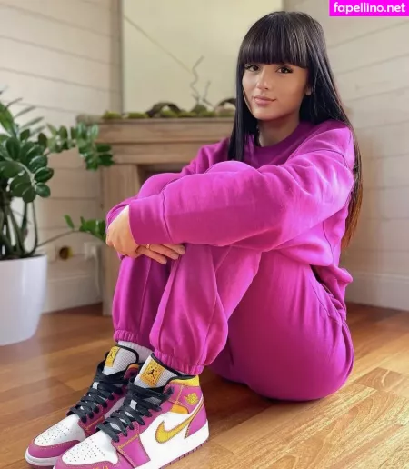 Lenna Vivas OnlyFans Thumbnail #4hoUmhyj8W