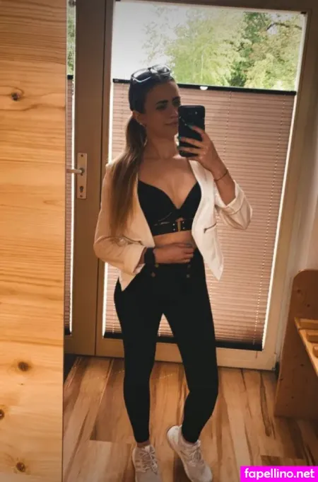 Lennaaa Rs OnlyFans Thumbnail #Zj5zMgVB08