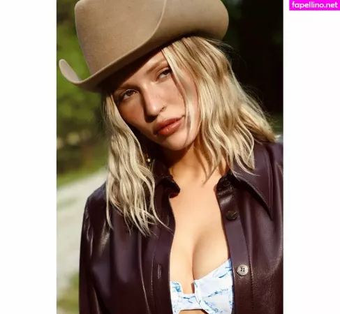 Lennon Stella OnlyFans Thumbnail #Egjs0xoDLV
