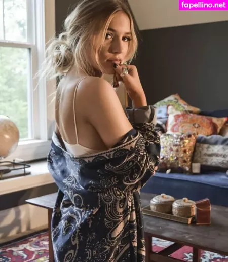 Lennon Stella OnlyFans Thumbnail #POdDh8JZMr