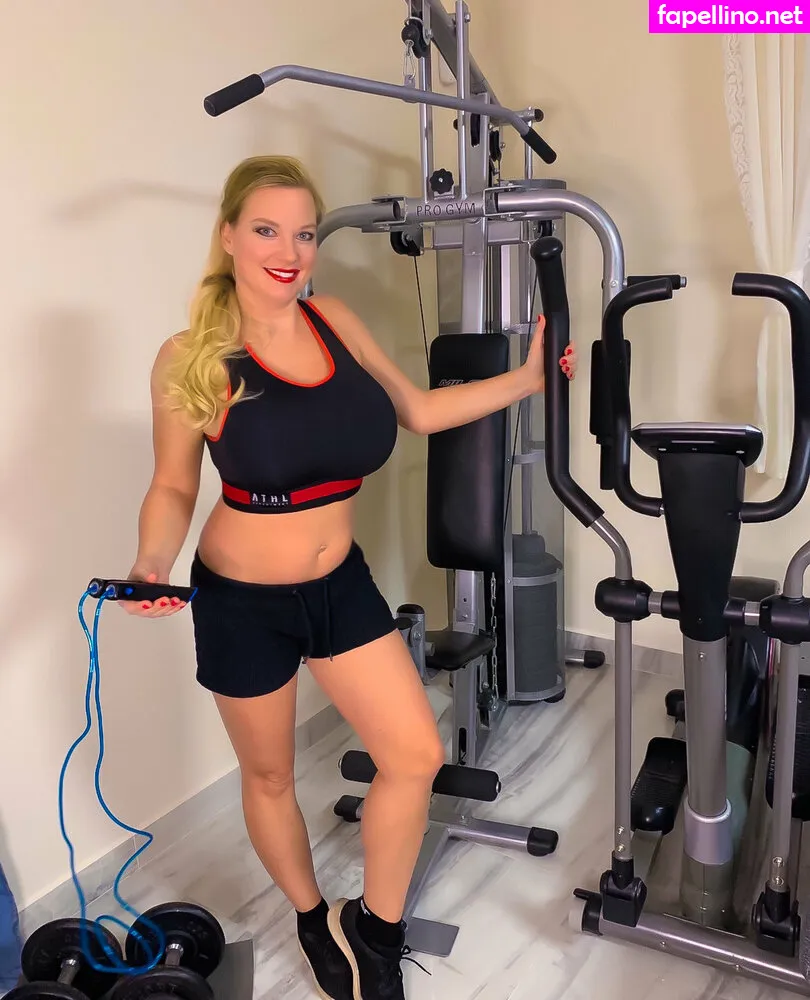 lenushka1050 Nude Leaked OnlyFans Photo #5cxYuYmQZo