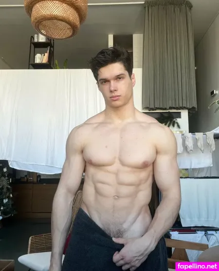 Leoaesthetics OnlyFans Thumbnail #9DkBRBBZf2